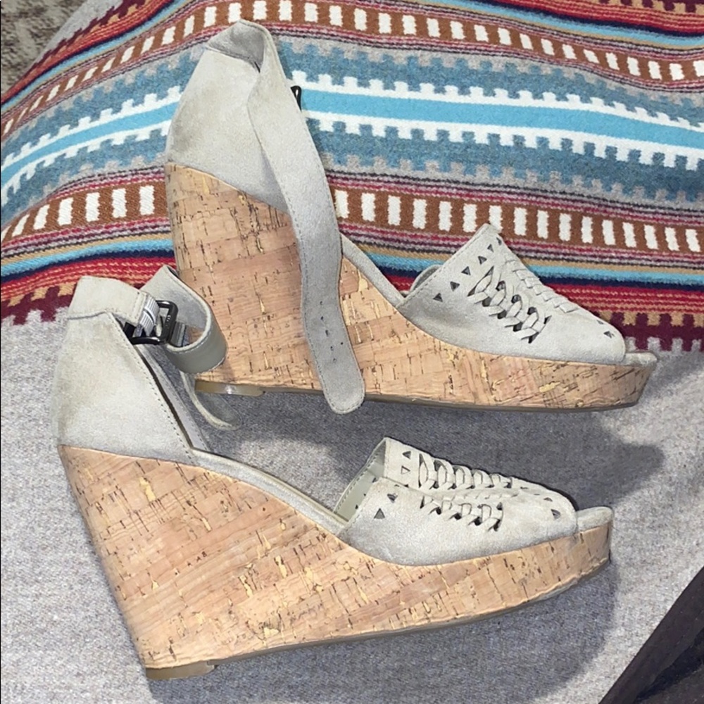 Marc fisher heels